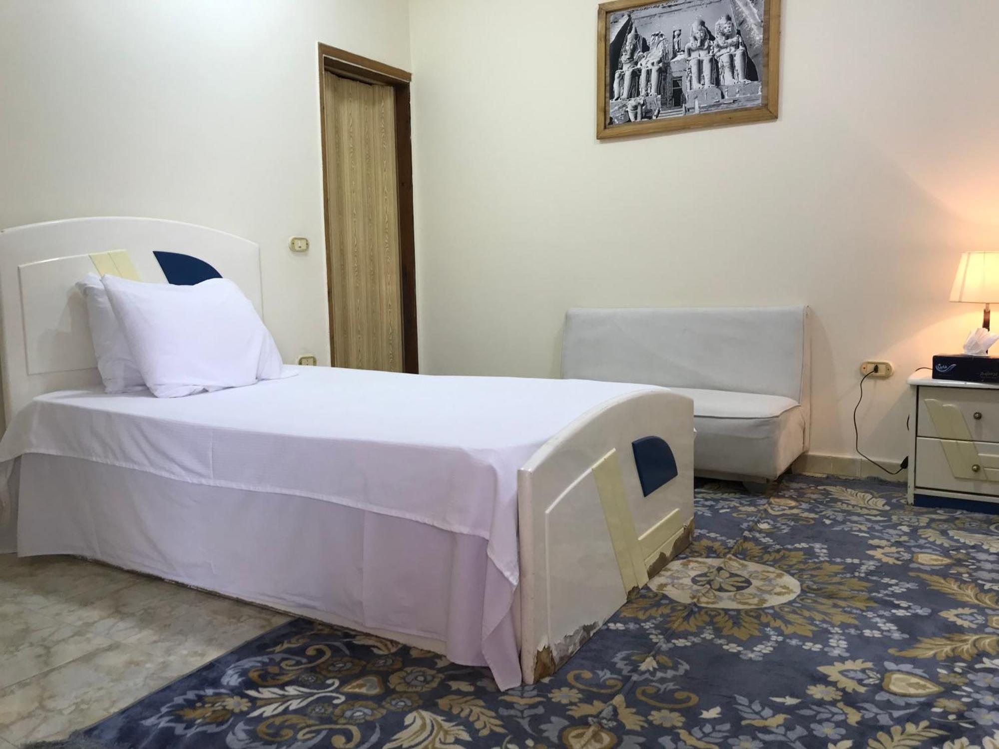 Sakkara Inn Hotel El Hawamdeya エクステリア 写真